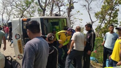 Uttarakhand: यात्रियों की बस पलटी, 2 गंभीर रूप से घायल