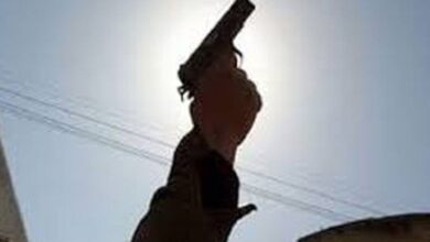 शराब कारोबारी ने सरेआम चलायी गोली, मची अफरा तफरी