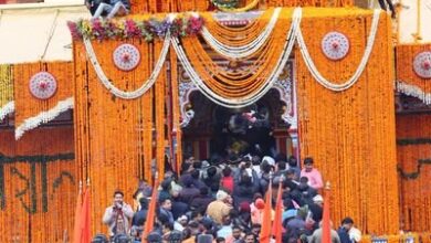 भू-बैकुंठ बदरीनाथ धाम के खुले कपाट