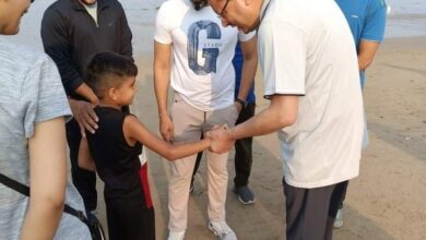 मुख्यमंत्री ने बच्चों के साथ खेला क्रिकेट