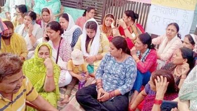 गोलीकांड के हत्यारों को लेकर सड़कों पर दिखा आक्रोश