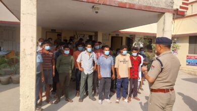 102 मकान मालिकों का पुलिस एक्ट में चालान, दस लाख बीस हजार रूपये का जुर्माना 102 मकान मालिकों का पुलिस एक्ट में चालान, दस लाख बीस हजार रूपये का जुर्माना