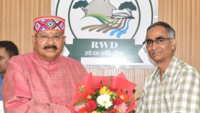 पलायन रोकने के लिए फ्यूचर विजन के साथ काम करें : महाराज