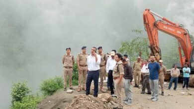 सड़क मार्गों की स्थिति का जिलाधिकारी ने लिया जायजा