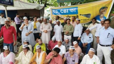 आप कार्यकर्ताओं ने दिया राजधानी दून मे धरना