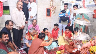माँ कुंजापुरी देवी और माँ सुरकंडा देवी शक्तिपीठों के दर्शन कर पूजा अर्चना की