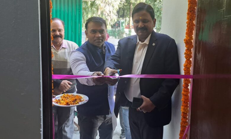 कैंट श्रमिक संघ के यूनियन कार्यालय का उद्घाटन