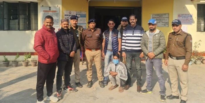 एसटीएफ ने किया 25 हजार का ईनामी गिरफ्तार