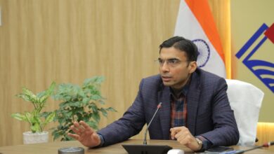 डीएम ने किया विधायक उमेश कुमार का शस्त्र लाइसेंस निलंबित