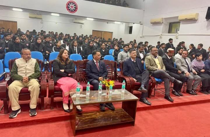 सचिव जिला विधिक सेवा प्राधिकरण ने किया लीगल एड क्लीनिक का उद्घाटन